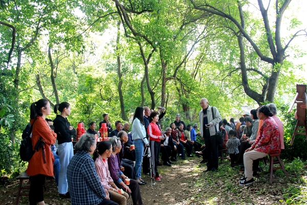 仁义镇邝庸村民歌会.JPG
