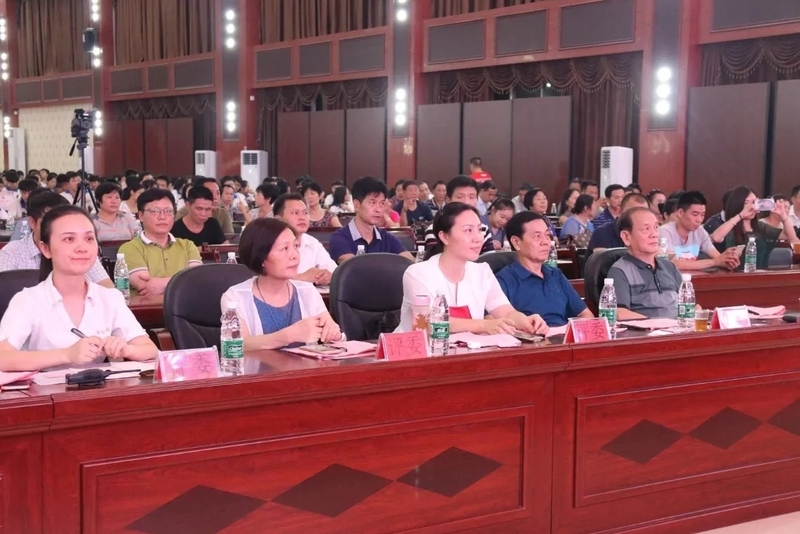 评委席.jpg