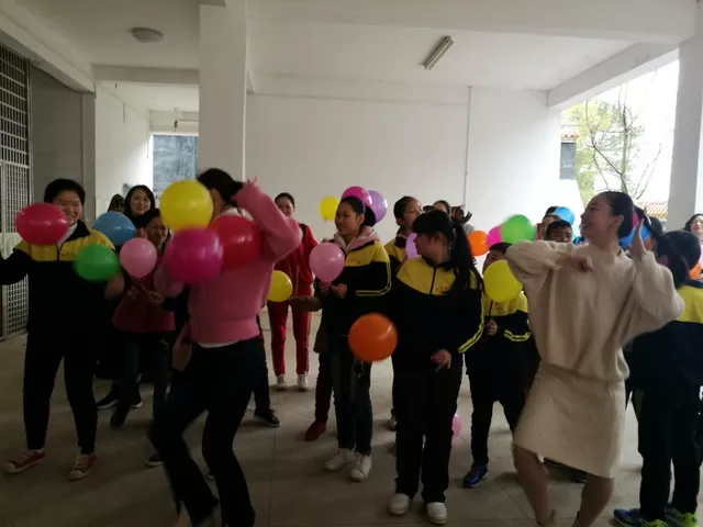 14-互动节目〈小苹果〉.JPG